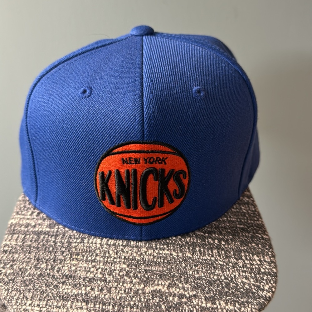 NY Knicks Mitchell & Ness Cap - Picture 8 of 8